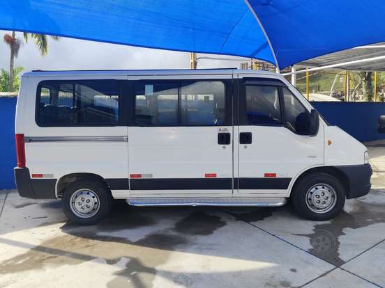 PEUGEOT-BOXER-2013