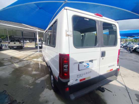 PEUGEOT-BOXER-2013