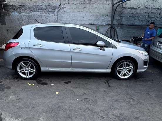 PEUGEOT-308-2.0 ALLURE 16V FLEX 4P AUTOMÁTICO PEUGEOT-308-2015