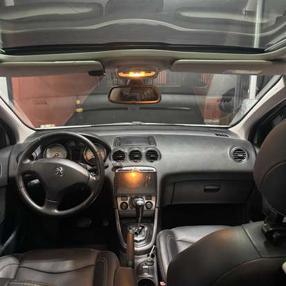 PEUGEOT-308-2015