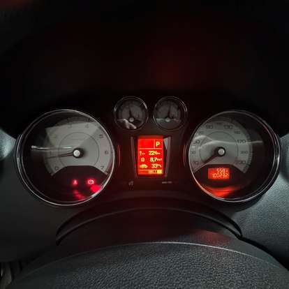 PEUGEOT-308-2015