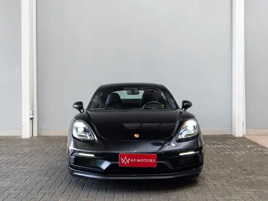 PORSCHE-718-2018