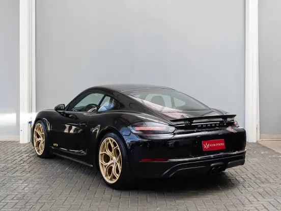 PORSCHE-718-2018