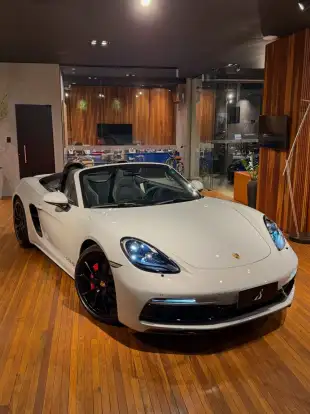 PORSCHE-718-2025