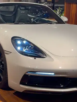 PORSCHE-718-2025