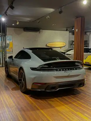 PORSCHE-911-2025