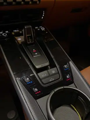 PORSCHE-911-2025