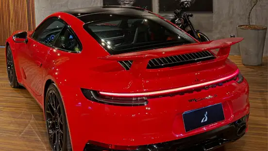 PORSCHE-911-2021