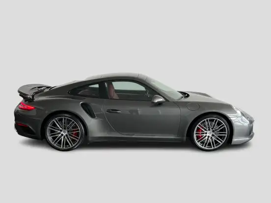 PORSCHE-911-2016