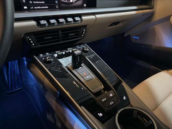 PORSCHE-911-2025