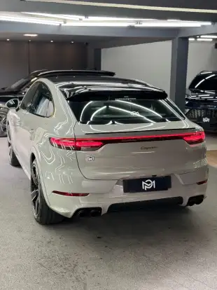 PORSCHE-CAYENNE-2023