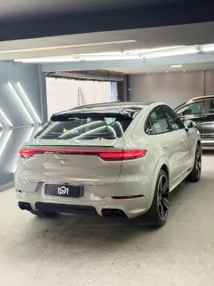 PORSCHE-CAYENNE-2023