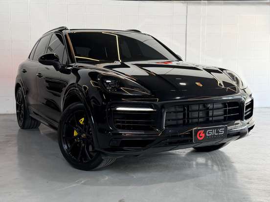 PORSCHE-CAYENNE-2023