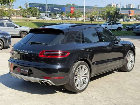 PORSCHE-MACAN-2014