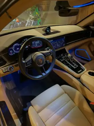 PORSCHE-PANAMERA-2023
