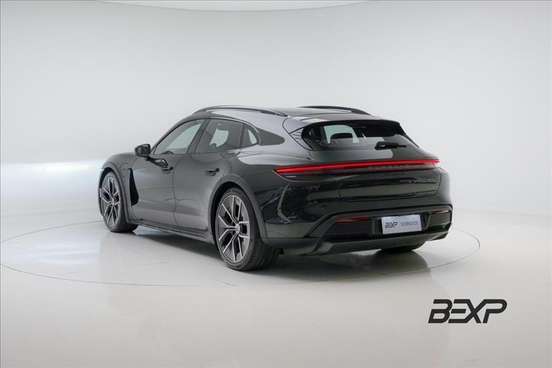PORSCHE-TAYCAN-2025