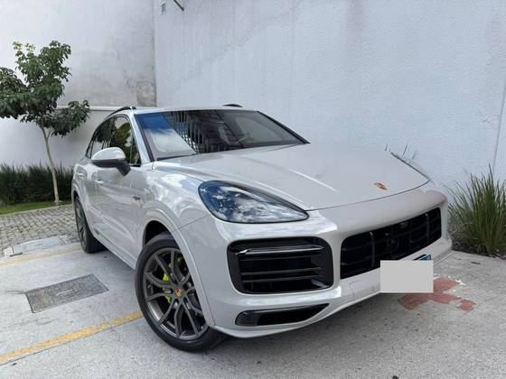 PORSCHE CAYENNE 3.0 V6 E-HYBRID PLATINUM EDITION AWD TIPTRONIC S