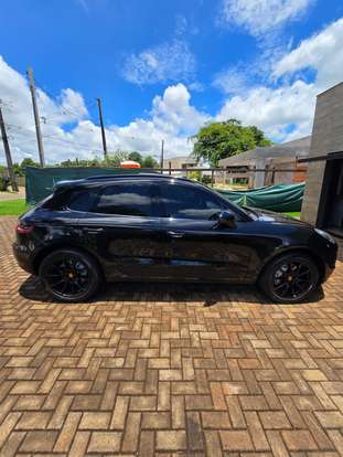 PORSCHE-MACAN-2015
