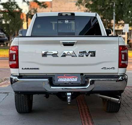 RAM-3500-6.7 I6 TURBO DIESEL LARAMIE CD 4X4 AUTOMÁTICO RAM-3500-2022