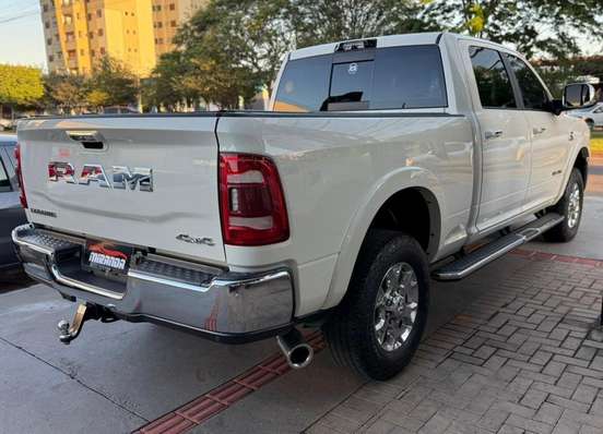 RAM-3500-6.7 I6 TURBO DIESEL LARAMIE CD 4X4 AUTOMÁTICO RAM-3500-2022