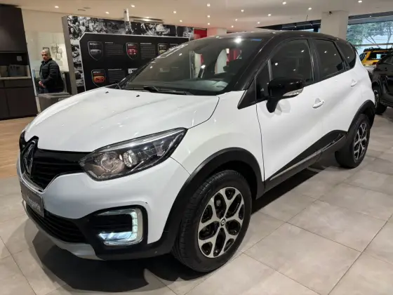 RENAULT CAPTUR 1.6 16V SCE FLEX INTENSE X-TRONIC RENAULT CAPTUR 1.6 16V SCE FLEX INTENSE X-TRONIC
