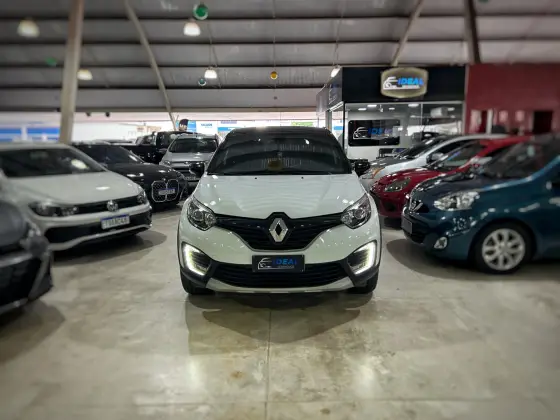 RENAULT CAPTUR 1.6 16V SCE FLEX INTENSE X-TRONIC RENAULT CAPTUR 1.6 16V SCE FLEX INTENSE X-TRONIC