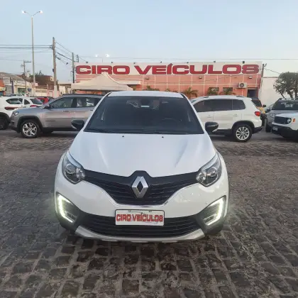 RENAULT CAPTUR 2.0 16V HI-FLEX INTENSE AUTOMÁTICO RENAULT CAPTUR 2.0 16V HI-FLEX INTENSE AUTOMÁTICO