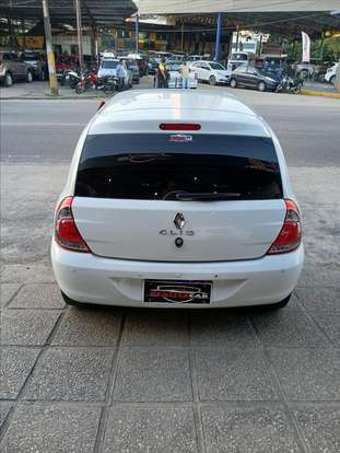 RENAULT-CLIO-2016
