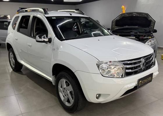 RENAULT DUSTER 2.0 DYNAMIQUE 4X2 16V FLEX 4P AUTOMÁTICO