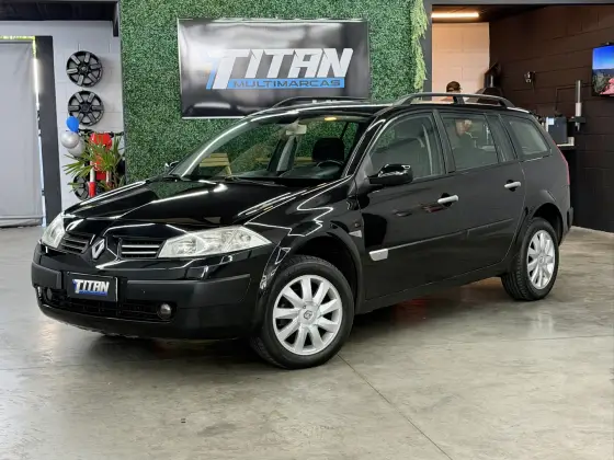 RENAULT MEGANE 1.6 DYNAMIQUE GRAND TOUR 16V FLEX 4P MANUAL RENAULT MEGANE 1.6 DYNAMIQUE GRAND TOUR 16V FLEX 4P MANUAL