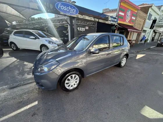 RENAULT SANDERO 1.0 EXPRESSION 16V FLEX 4P MANUAL RENAULT SANDERO 1.0 EXPRESSION 16V FLEX 4P MANUAL
