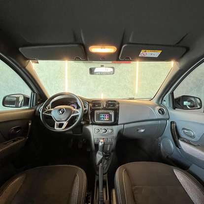 RENAULT-SANDERO-2023