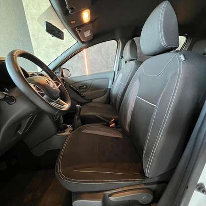 RENAULT-SANDERO-2023