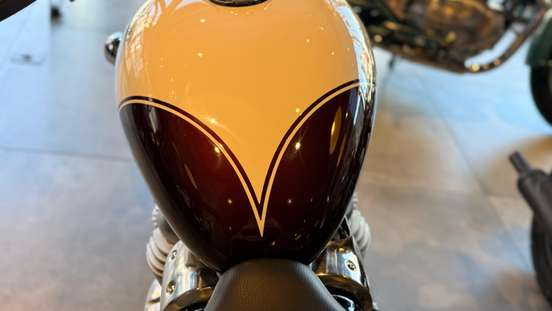 ROYAL ENFIELD-CLASSIC 650 VALLAM RED-2026