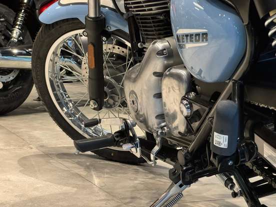 ROYAL ENFIELD-METEOR 350 AURORA-2026