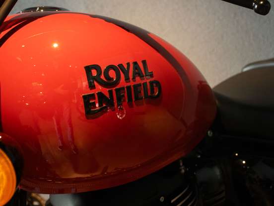 ROYAL ENFIELD-METEOR 350 FIREBALL ROYAL ENFIELD-METEOR 350 FIREBALL-2025