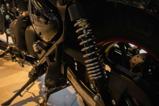 ROYAL ENFIELD-METEOR 350 FIREBALL-2025