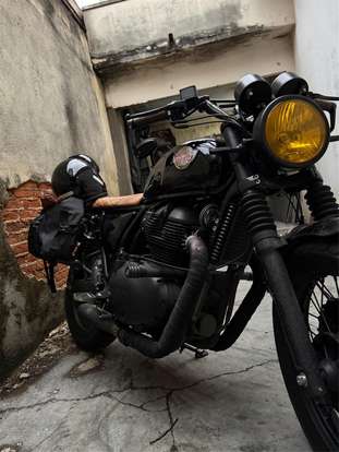 ROYAL ENFIELD-INTERCEPTOR-2021