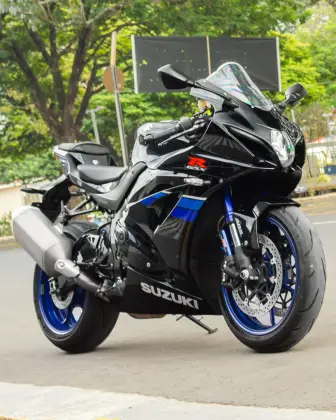 SUZUKI GSX-R1000RAZ SUZUKI GSX-R1000RAZ