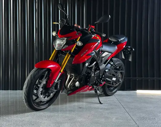 SUZUKI GSX-S750A SUZUKI GSX-S750A
