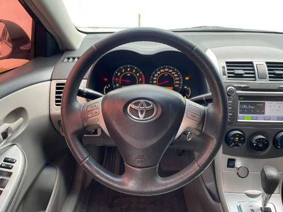 TOYOTA-COROLLA-1.8 GLI 16V FLEX 4P AUTOMÁTICO TOYOTA-COROLLA-2013