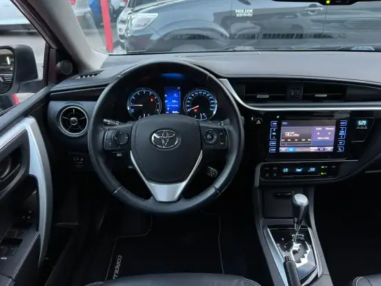 TOYOTA-COROLLA-2018