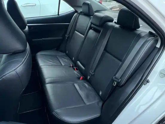 TOYOTA-COROLLA-2018