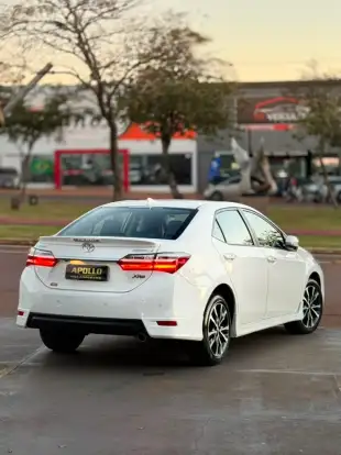 TOYOTA-COROLLA-2018