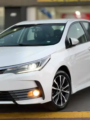 TOYOTA-COROLLA-2018