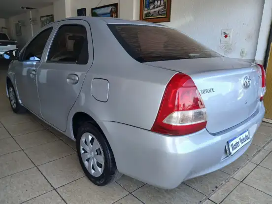 TOYOTA-ETIOS-1.5 X SEDAN 16V FLEX 4P MANUAL TOYOTA-ETIOS-2014