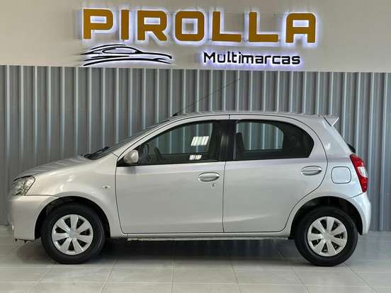 TOYOTA-ETIOS-2012