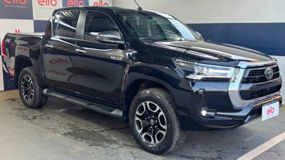 TOYOTA HILUX 2.8 D-4D TURBO DIESEL CD SRX 4X4 AUTOMÁTICO