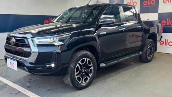 TOYOTA-HILUX-2023