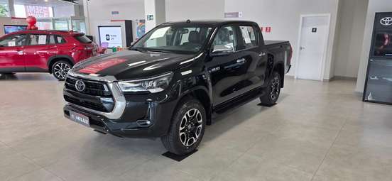 TOYOTA-HILUX-2026